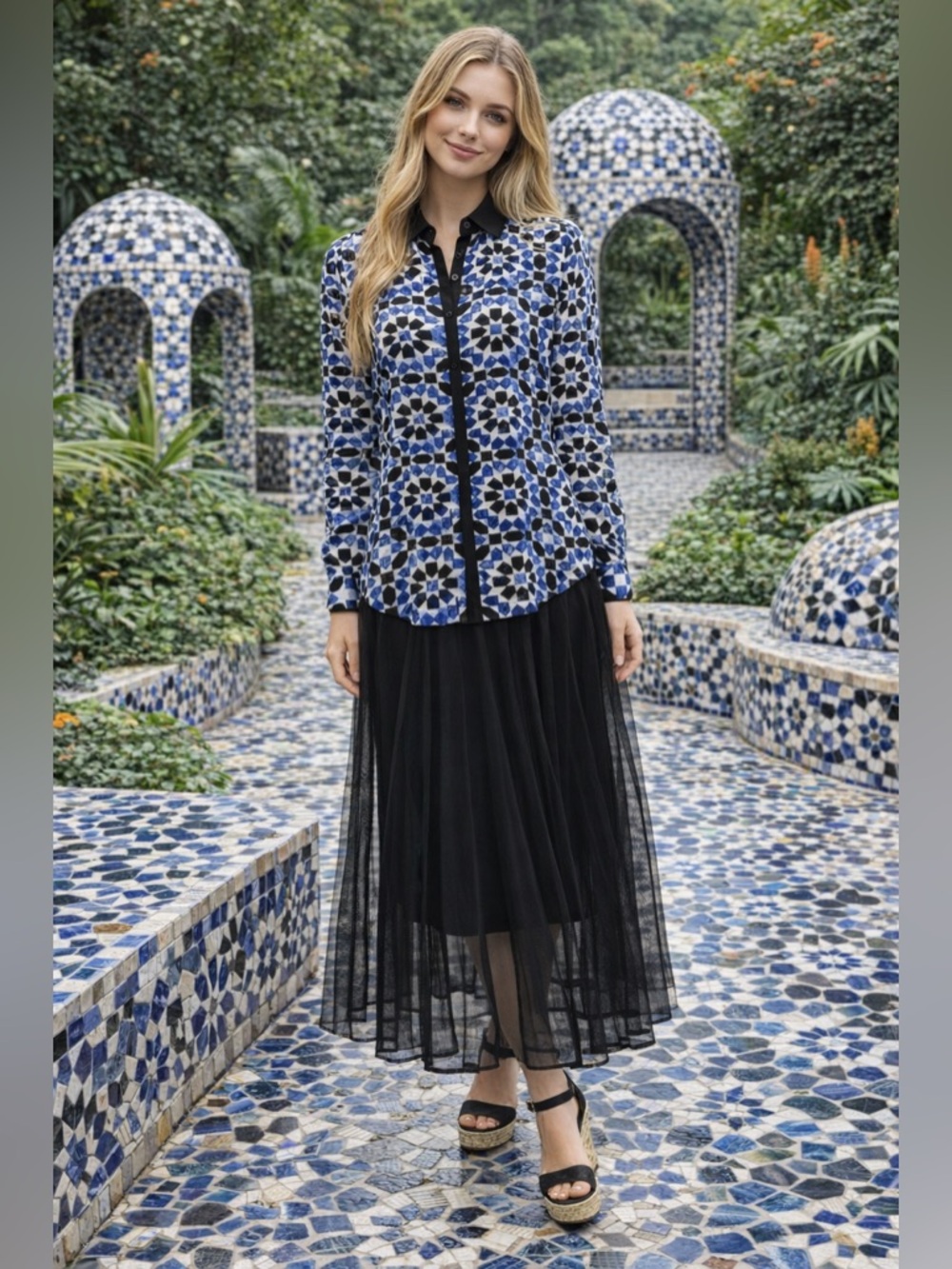 MICHAEL KORS Black Blue & White Chiffon Hidden Button Down Blouse SMALL NWT $99